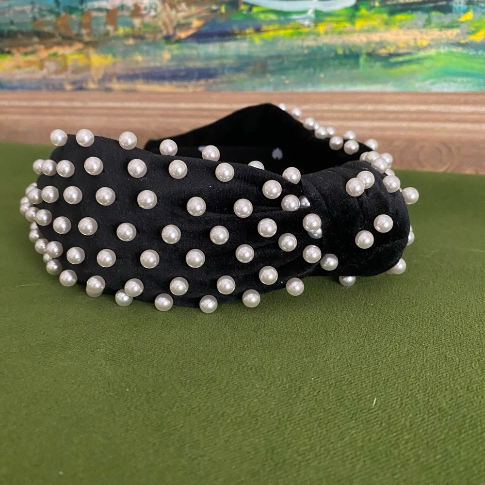Lele Sadoughi Black Headband with Pearls